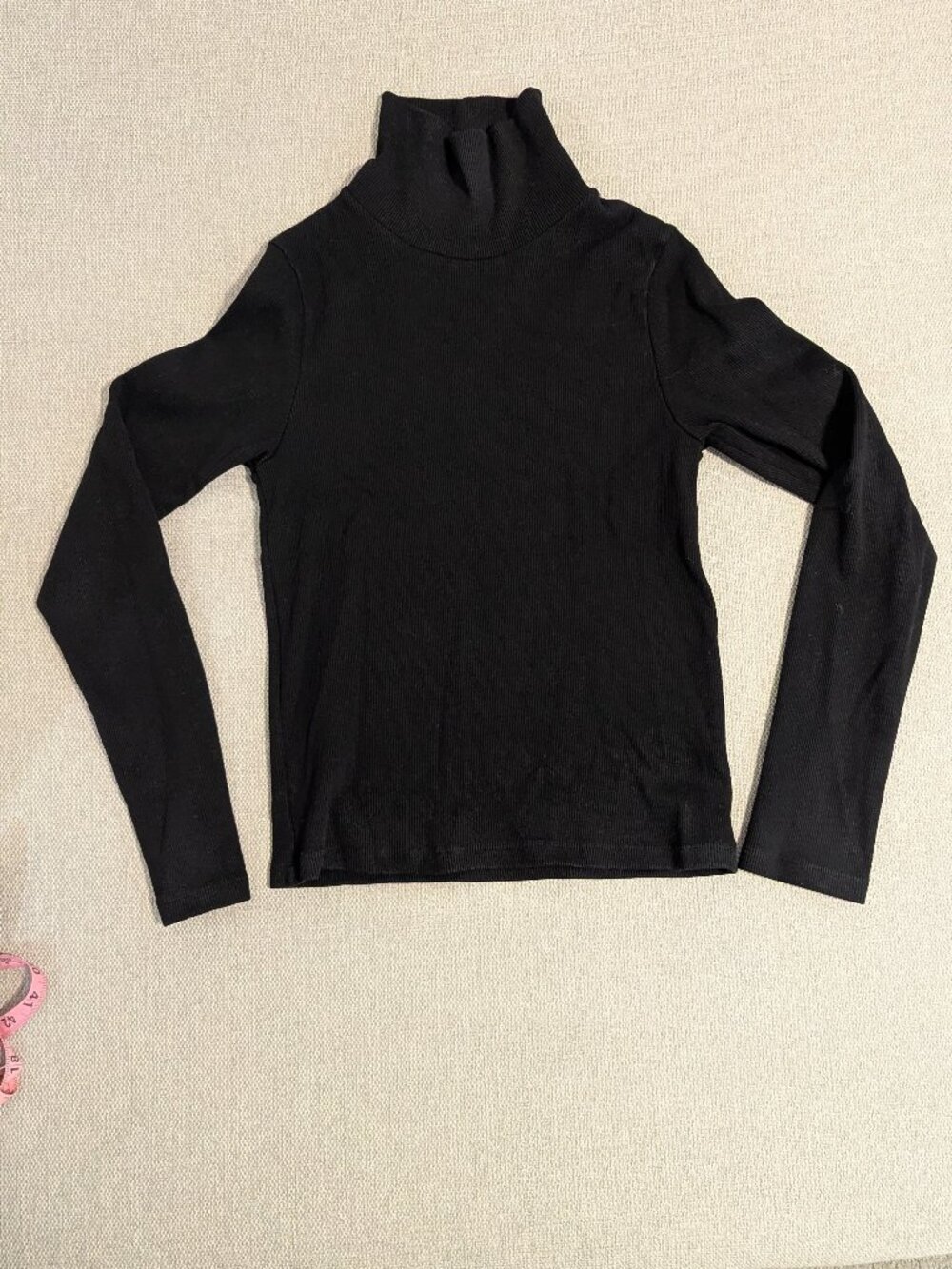Donni ribbed black turtle neck